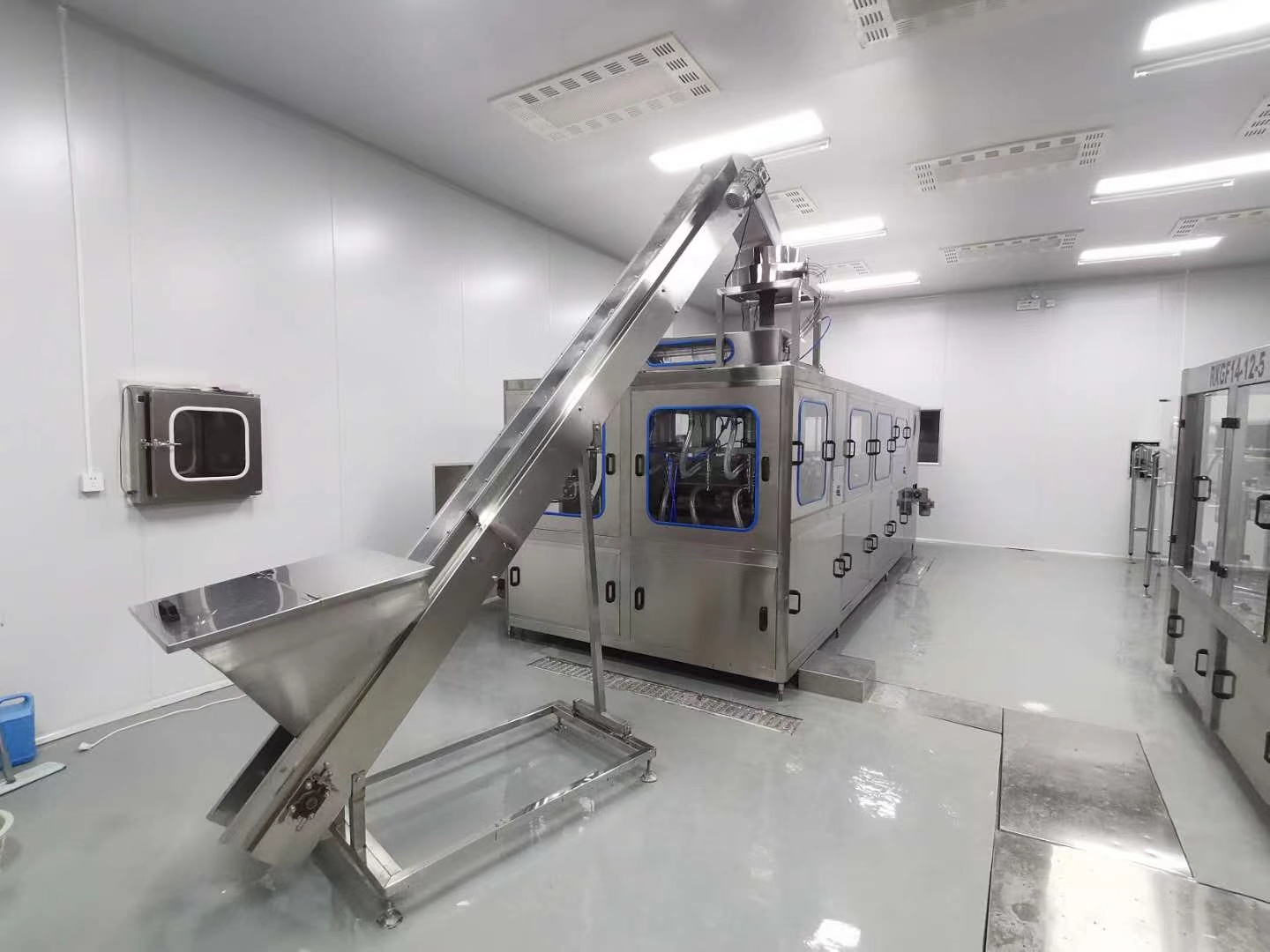 五加侖大桶水灌裝機(jī)